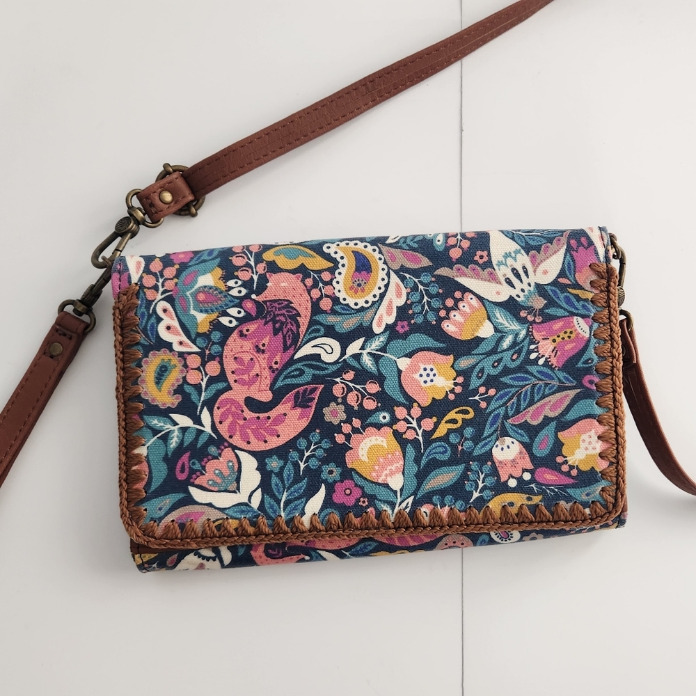 Sakroots Teal Enchanted Forest Luna Smartphone Crossbody Bag Wristlet Excellent - Picture 9 of 10